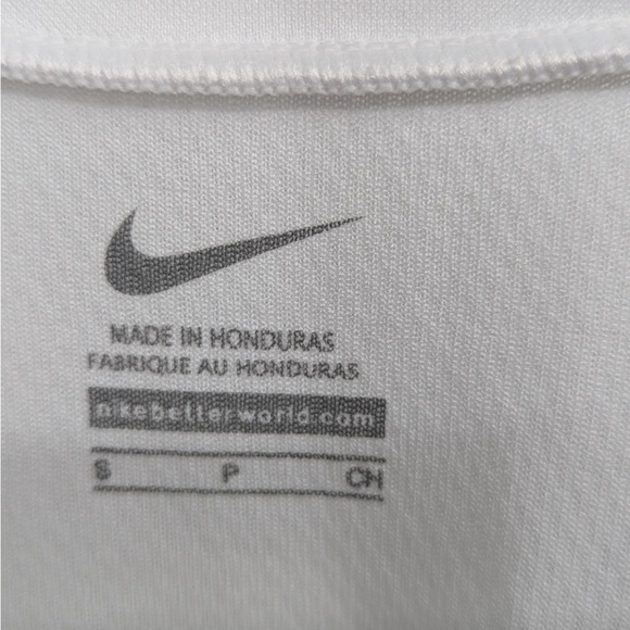 Nikes women’s size small Petite white, and‎ blue bears Shirt Number 15 - Picture 2 of 8